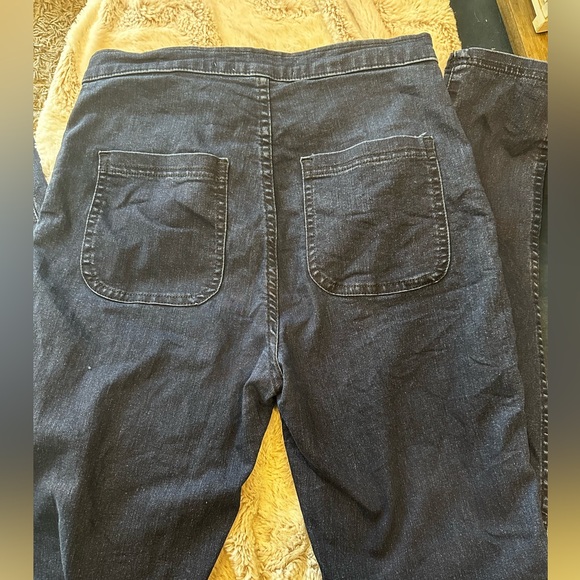 American apparel easy Jean size medium. EUC. Dark denim skinny pant. - Picture 9 of 9
